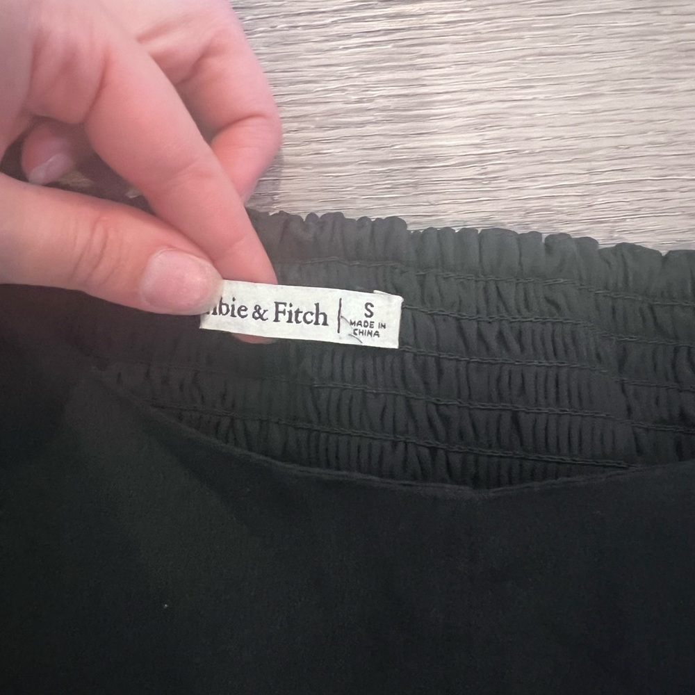 Abercrombie and fitch top - Picture 2 of 3